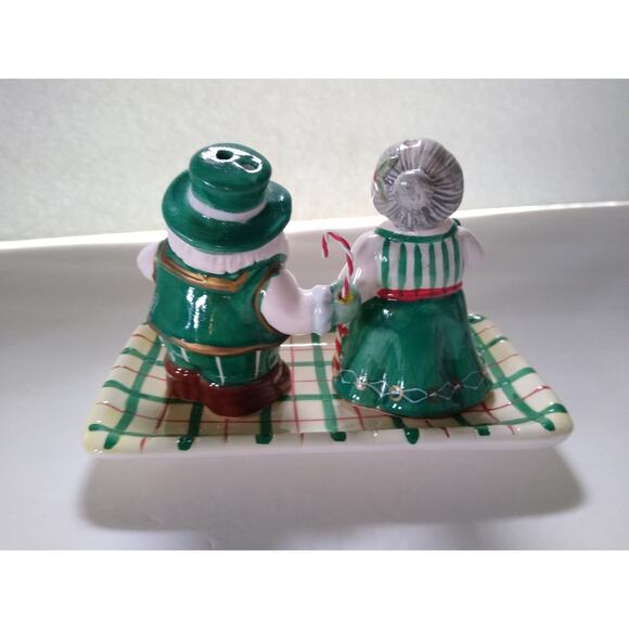 Irish Santa Claus Salt and Pepper Shaker Set With Plate Base Miss Claus Green - Picture 4 of 8